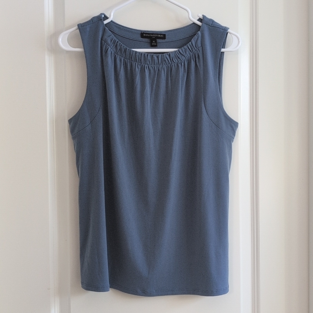 Women's Banana Republic Top (m)